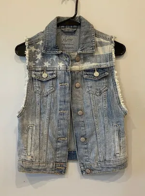 Aeropostale Light Blue Star-Stripe Denim Vest xs -trendy boho looks thumbnail 1