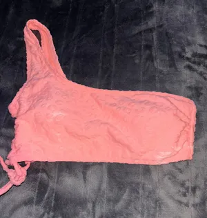 bikini top thumbnail 1