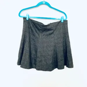 Banana Republic Factory Gray Black Plaid Skater Mini Skirt thumbnail 2