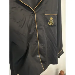 Lauren Ralph Lauren Black Satin Pajama Top Size Medium Printed Pipe Top Preppy thumbnail 4