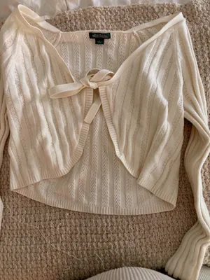 Sweater  thumbnail 1
