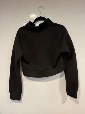 Gymshark Cropped‎ Black Zip-Up Jacket thumbnail 3