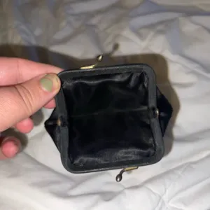 Vintage Black Coin Purse/Change Purse thumbnail 3