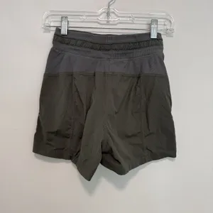 Lululemon Dance Studio High-Rise Short 3.5" Army Green Size 0 thumbnail 3
