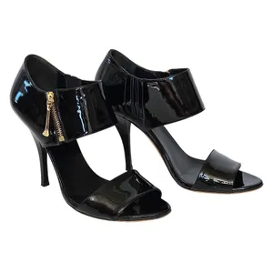 Gucci Black Patent Leather Ankle Cuff Sandal Heels Size 38.5 thumbnail 10