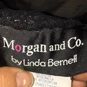Morgan and Co. black and silver dress size 7/8 sparkly prom dress long m…​​ thumbnail 7