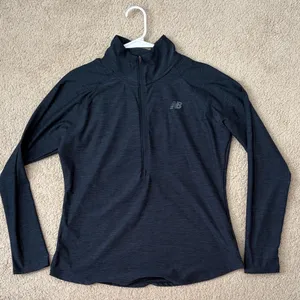 New Balance Women's Navy Blue Long Sleeve Half Zip Size Large Like New thumbnail 1