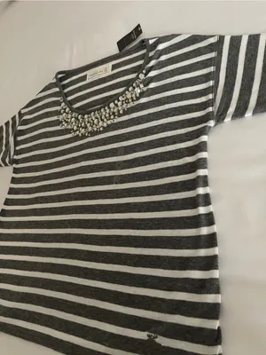 NWT Abercrombie & Fitch Grey & White Striped Crystal Embellished Top XS thumbnail 4