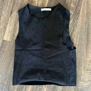 Zara Black Top thumbnail 1