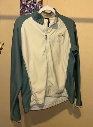 North face jacket thumbnail 1
