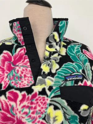 Patagonia Lightweight Synchilla Snap-T Pullover Style #25455 Hawaii Floral thumbnail 3