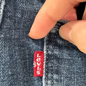 Levi's Classic Straight Medium Wash Blue Jeans size 12 thumbnail 12