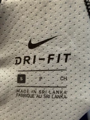 Nike Pro Blue Marble Performance Crop Top thumbnail 7