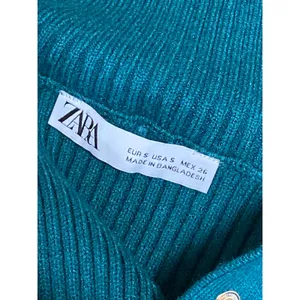 Zara Women's Teal Blue Ribbed Knit Long Sleeve Henley Sweater Crop Top Size S thumbnail 5