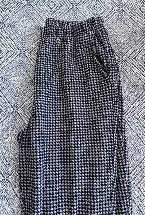 Lands End Houndstooth Pull On Work Pants thumbnail 1