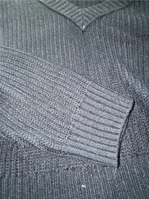 Wild Fable - Cropped V Neck Sweater - M, Black thumbnail 4