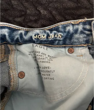 American Eagle Jeans Mom Short thumbnail 2