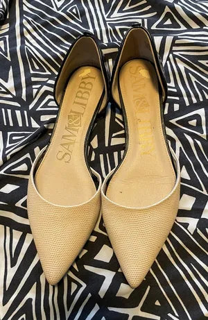 Sam & Libby Beige Pointed-Toe D'Orsay Flats with Black Heel thumbnail 1