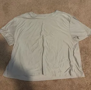 Old Navy Short Sleeve Activewear thumbnail 1