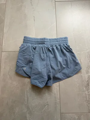 Lululemon Hotty Hot High-Rise Shorts 2.5" thumbnail 4