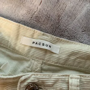 PacSun Womens 26 Shorts Cream Corduroy‎ Butterfly High Rise Vintage Style Cotton thumbnail 4