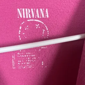 Nirvana Band Pink Sweatshirt size L thumbnail 3