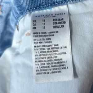 American Eagle Curvy Mom Jeans‎ Size 18 thumbnail 11
