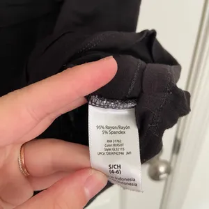 EUC | GEORGE‎ women’s solid black tiered ruffle front short sleeve blouse small thumbnail 5