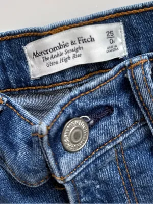 Abercrombie & Fitch Distressed Jeans - The Ankle Straight Ultra High Rise - Sz 0 thumbnail 4