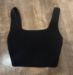 Aritzia Babaton Black Ribbed Cropped Tank Top thumbnail 1