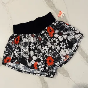 Free People Movement NWT Carpe Diem Printed HR Shorts Women’s Large Tuxedo Daisy thumbnail 3