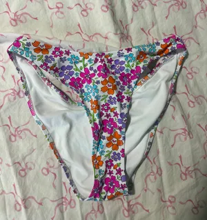 Bright Swimwear Bikini Set thumbnail 5