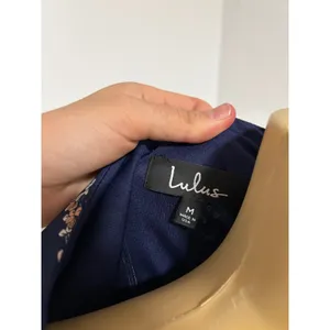 Lulus Navy Blue Floral Shift Mini Dress Short Sleeve Crew Neck M Made in USA thumbnail 3