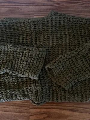 Olive green cropped forever 21 cardigan thumbnail 4