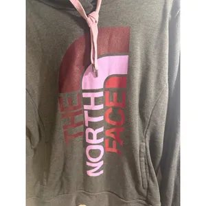 The North Face Womens Gray Hoodie Large Vertical Graphic Logo Purple Lined Hood thumbnail 2