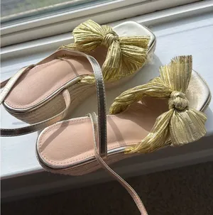 Platform Heels Gold Size 8.5 thumbnail 1