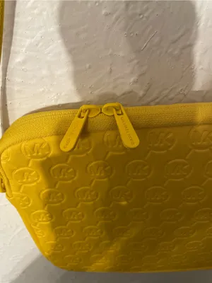 Michael Kors Neoprene Tablet Case Yellow Quilted MK Crossbody Shoulder Bag thumbnail 6
