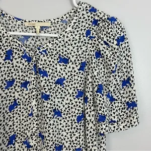 MAJE Lensam Floral Leaf Blue/White V-neck Short Puff Shoulder Blouse Size Small thumbnail 4