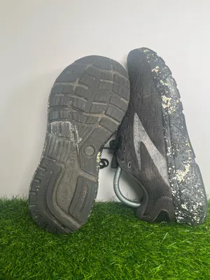 Brooks Ghost Running Shoes Black Gray Men’s Size 8.5 D  thumbnail 6