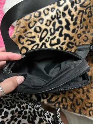 Lululemon Belt Everywhere Bag Black thumbnail 7