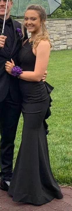 Black Fitted Prom Dress Size 2 thumbnail 2