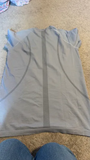 Lululemon knit short sleeve - black/grey vertical stripe thumbnail 4
