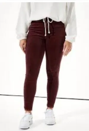 American Eagle Burgundy skinny corduroy pants size 6 thumbnail 2