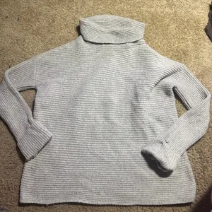 Pilcro Anthropologie Grey Ribbed‎ Oversized Turtleneck Sweater Small Cowl Neck thumbnail 2