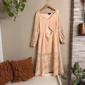 LULUS Modern Menagerie‎ Lace Midi Dress thumbnail 3