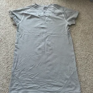 Lululemon Swiftly Tech Short-Sleeve Shirt thumbnail 2
