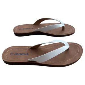 NWOB Soda Ella White Flip Flop Sandals Brown Footbed Size 10 thumbnail 7