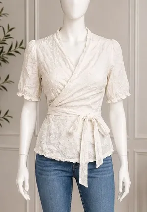 Old Navy Womens Wrap Top White Floral Eyelet Puff Sleeve Tie Waist Size Medium thumbnail 1