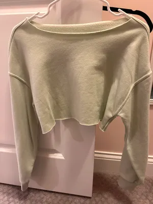 Green cropped crewneck thumbnail 1