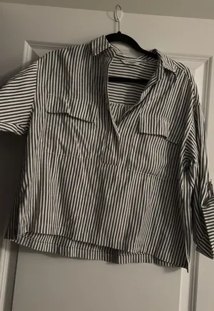 Max Studio Striped Blouse thumbnail 2